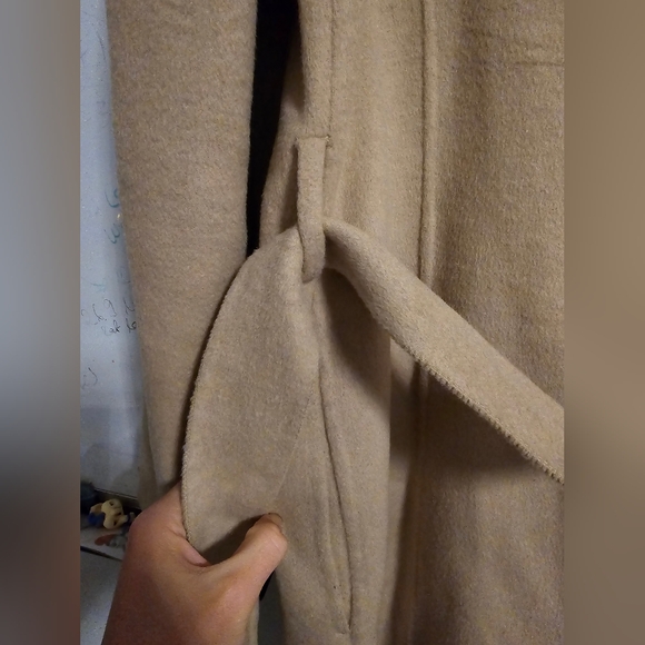 Tahari Wool Coat w/ tie belt - Picture 7 of 12